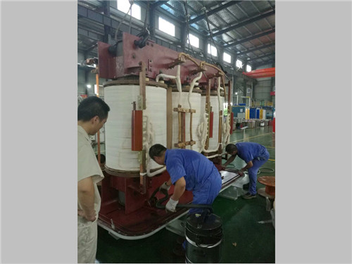 油浸式變壓器 油浸式變壓器